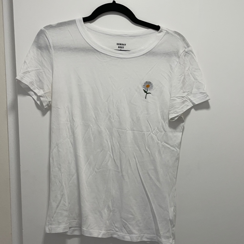 Aritzia - Sunday Best Candy white tee